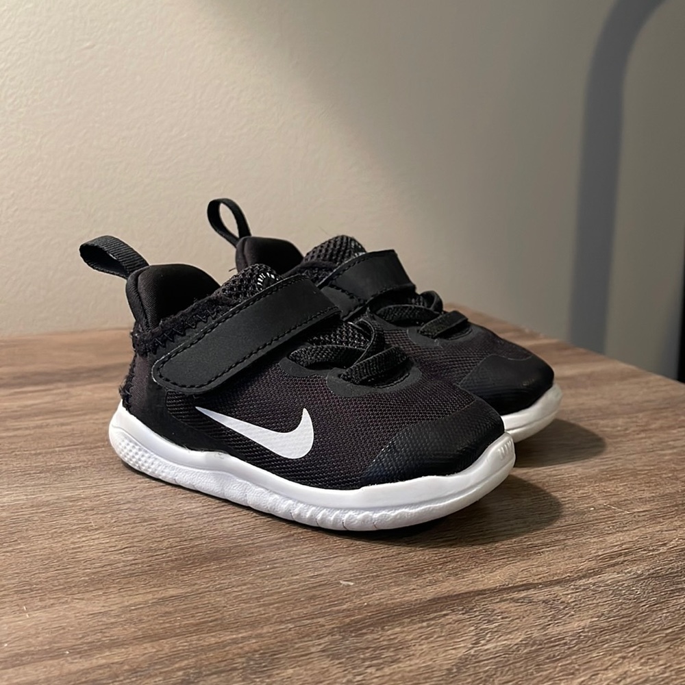 Toddler Nike Free Runs